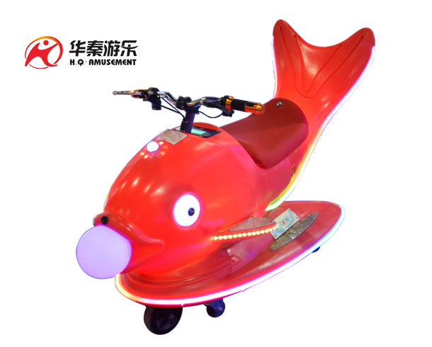 鲤鱼飞车游乐设备     