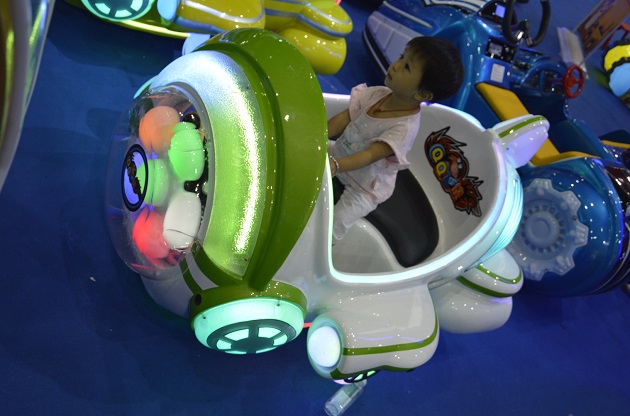 QQ飞侠-游乐设备-碰碰车